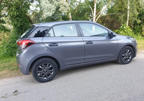 Hyundai i20 cena 34900 przebieg: 88000, rok produkcji 2017 z Szamotuły małe 667